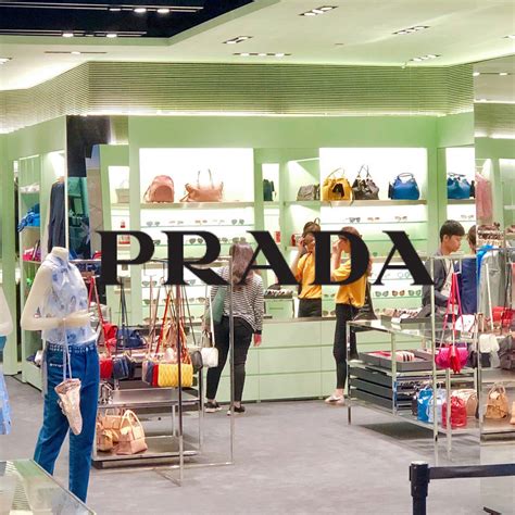 Prada online shopping